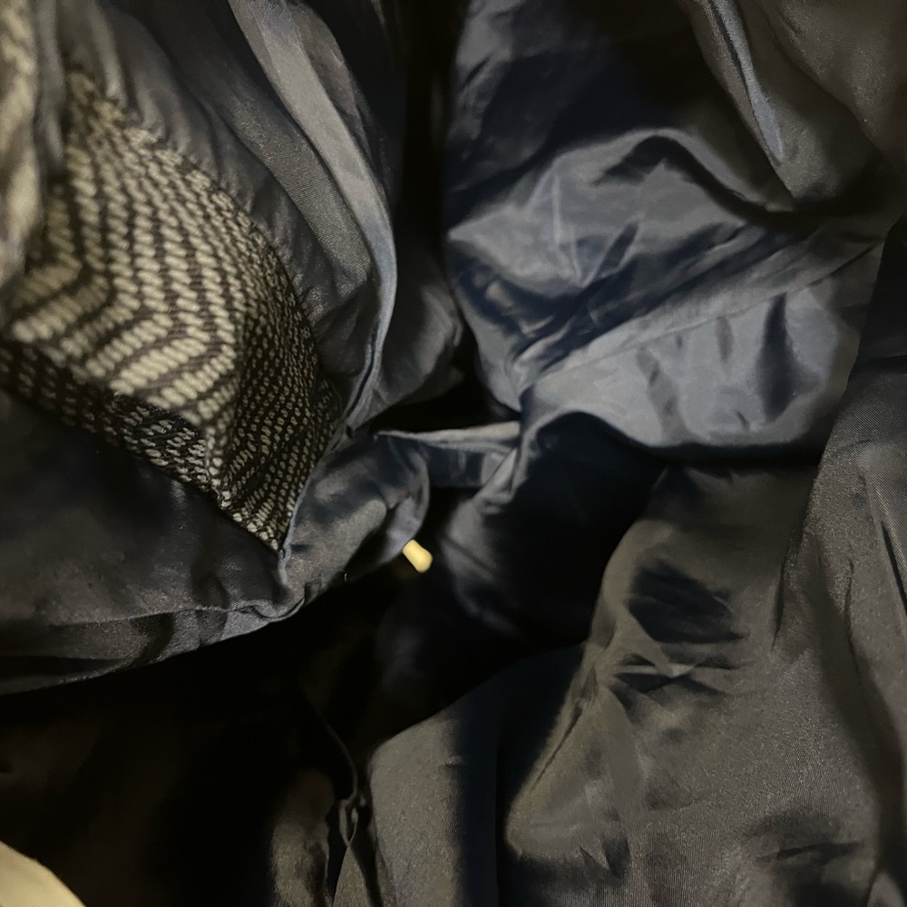 NWT Levis Chevron Cropped Jogger Pant - Picture 9 of 9